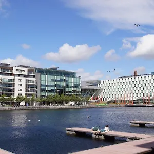 Hotel The Waterside In, Dublin
